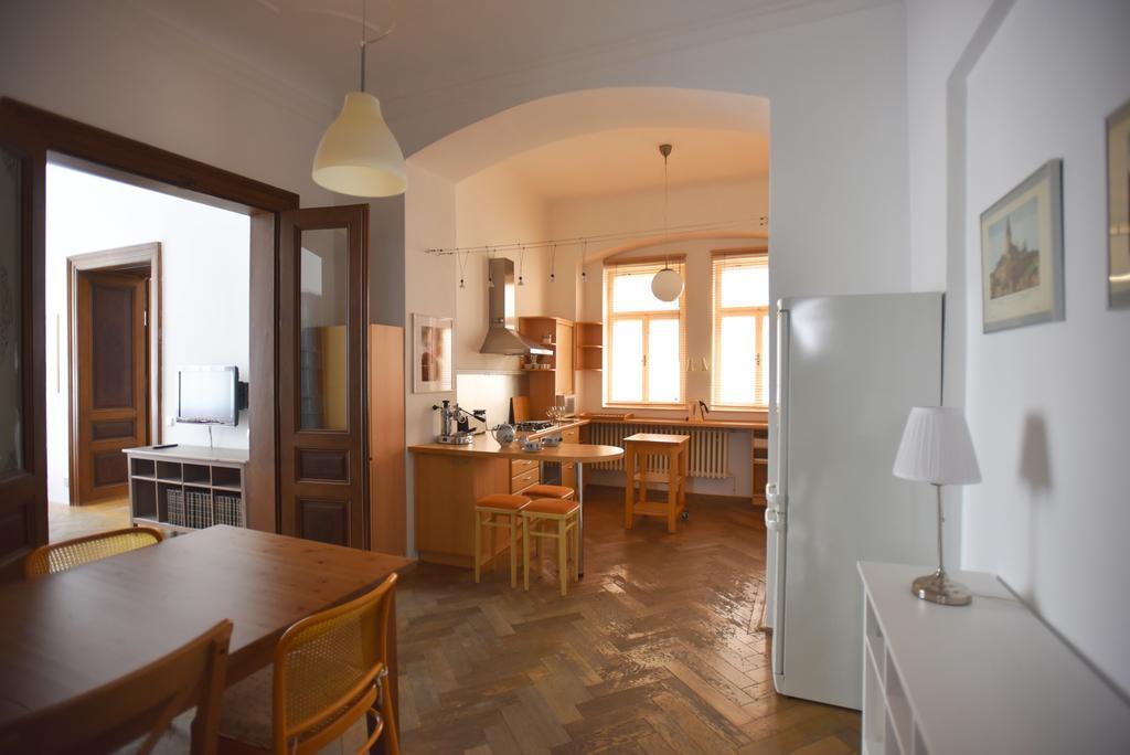 Josefská 2 Apartmán *
