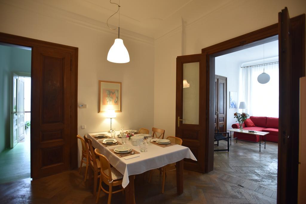 Apartmán Josefská 2 *